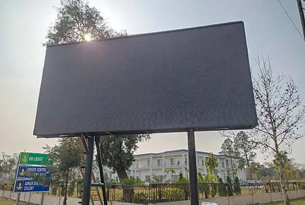 SMD Screens in Risal Pur Cant: Revolutionizing Digital Display